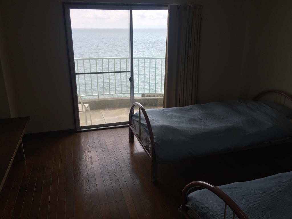 Отель Awaji Tt House Pacific Over Seas Sumoto Экстерьер фото